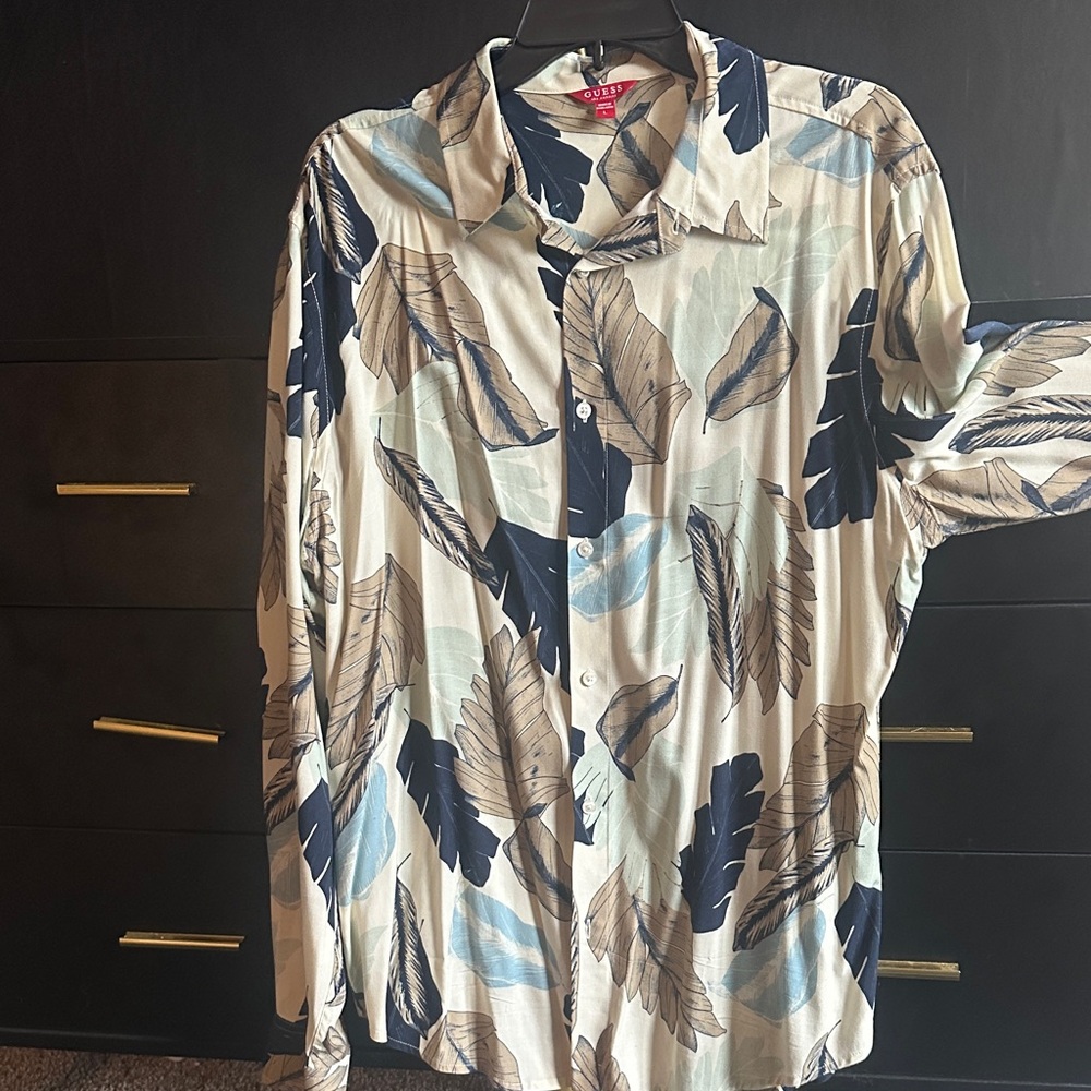 Guess Men's Leaf Print Shirt - Navy and Cream